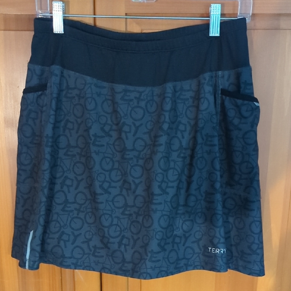 Women's Black Printed Padded Road Bike Skort NWOT Size L